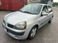 Usata Renault Clio Expression 97 CV (71 kW) 2001 Grigio Berlina