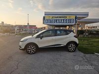 Usata Renault Captur Intens 90 CV (66 kW) 2018 Beige SUV