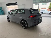 Usata VW Golf VIII Style 150 CV (110 kW) 2022 Grigio Berlina