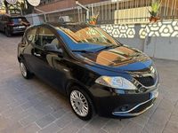 Usata Lancia Ypsilon Silver 95 CV (69 kW) 2018 Nero Utilitaria