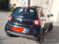 Usata Smart ForFour 64 CV (47 kW) 2017 Nero Utilitaria
