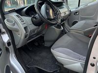 Usata Opel Vivaro 120 CV (88 kW) 2011 Argento Monovolume