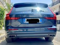 Usata Volvo V60 Momentum 190 CV (139 kW) 2020 Blu/azzurro Station wagon
