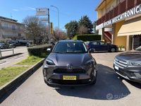 Usata Toyota Yaris Cross Active 116 CV (85 kW) 2021 Grigio chiaro SUV