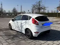 Usata Ford Fiesta 95 CV (69 kW) 2011 Bianco Berlina