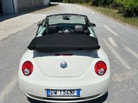 Usata VW Beetle 105 CV (77 kW) 2009 Bianco Cabrio