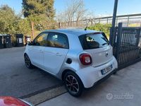 Usata Smart ForFour Passion 70 CV (51 kW) 2017 Bianco Utilitaria