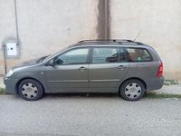 Usata Toyota Corolla 97 CV (71 kW) 2004 Grigio Utilitaria