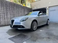 Usata Alfa Romeo Giulietta Progression 170 CV (125 kW) 2011 Grigio Utilitaria