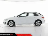 Usata Audi A3 Business 116 CV (85 kW) 2022 Bianco ghiaccio metallizzato Berlina