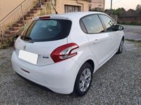 Usata Peugeot 208 Active 68 CV (50 kW) 2013 Bianco Utilitaria