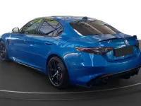 Usata Alfa Romeo Giulia Quadrifoglio 519 CV (381 kW) 2024 Blu/azzurro Berlina