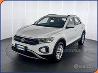 Usata VW T-Roc Life 110 CV (80 kW) 2023 Bianco SUV