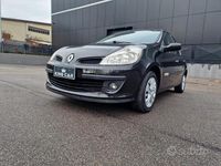 Usata Renault Clio II LE 101 CV (74 kW) 2008 Nero Berlina