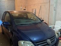Usata VW Fox Sport 54 CV (39 kW) 2005 Blu Utilitaria