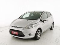 Usata Ford Fiesta 70 CV (51 kW) 2012 Grigio Utilitaria