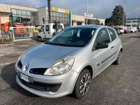 Usata Renault Clio II 65 CV (47 kW) 2008 Argento Utilitaria