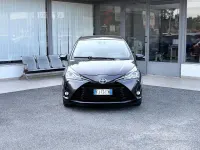 Usata Toyota Yaris Hybrid 73 CV (53 kW) 2017 Grigio Berlina