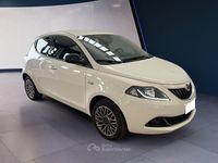 Usata Lancia Ypsilon Gold 69 CV (50 kW) 2023 Grigio Utilitaria