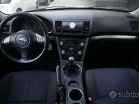 Usata Subaru Outback 150 CV (110 kW) 2008 Bianco Station wagon