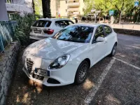 Usata Alfa Romeo Giulietta Distinctive 120 CV (88 kW) 2010 Bianco Utilitaria
