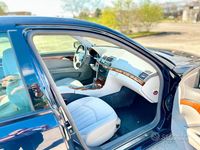 Usata Mercedes E200 2007 Blu Berlina