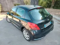 Usata Peugeot 207 109 CV (80 kW) 2008 Nero Berlina