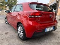 Usata Kia Rio 84 CV (61 kW) 2020 Rosso Utilitaria