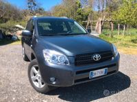 usata Toyota RAV4 RAV4 2.2 D-4D 136 CV Luxury