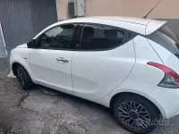 Usata Lancia Ypsilon Silver 69 CV (50 kW) 2017 Bianco Utilitaria