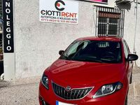 Usata Lancia Ypsilon Silver 69 CV (50 kW) 2022 Rosso Utilitaria