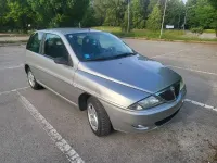 Usata Lancia 2000 60 CV (44 kW) 2001 Argento Berlina