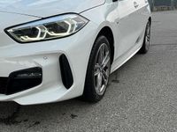 Usata BMW 118 M Sport 136 CV (100 kW) 2021 Bianco Utilitaria