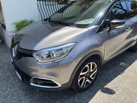 Usata Renault Captur 90 CV (66 kW) 2017 Grigio SUV