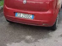 Usado Fiat Punto 75 CV (55 kW) 2010 Rojo Utilitario