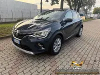 Usata Renault Captur 92 CV (67 kW) 2021 Grigio moda SUV