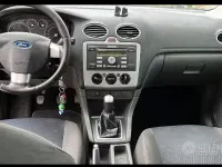 Usata Ford Focus 90 CV (66 kW) 2006 Grigio Berlina