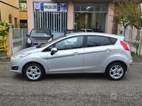 Usata Ford Fiesta Titanium 95 CV (69 kW) 2016 Grigio Berlina