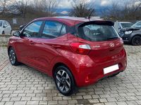Usata Hyundai i10 67 CV (49 kW) 2023 Rosso Utilitaria