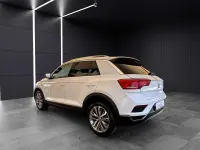 Usata VW T-Roc Style 116 CV (85 kW) 2018 Pure white con tetto a contras SUV