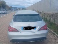 Usata Mercedes GLA200 156 CV (114 kW) 2016 Grigio SUV