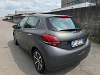 Usata Peugeot 208 Active 75 CV (55 kW) 2016 Grigio opaco Utilitaria