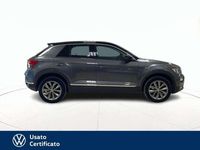 Usata VW T-Roc Style 116 CV (85 kW) 2018 Grigio / pastello SUV