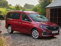 Usata Ford Tourneo Connect 102 CV (75 kW) 2024 Argento Monovolume