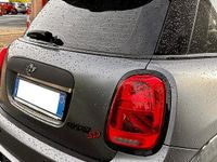 Usata Mini Cooper D Business 116 CV (85 kW) 2016 Grigio Utilitaria