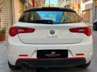 Usata Alfa Romeo Giulietta 105 CV (77 kW) 2013 Bianco Utilitaria