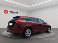 Usata Volvo V60 Kinetic 116 CV (85 kW) 2015 Rosso Station wagon
