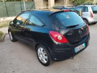 Usata Opel Corsa 80 CV (58 kW) 2008 Nero Utilitaria