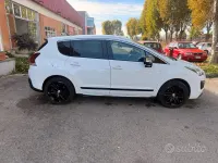 Usata Peugeot 3008 150 CV (110 kW) 2016 Bianco Station wagon