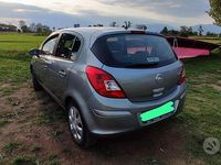 Usata Opel Corsa Club 86 CV (63 kW) 2012 Grigio Berlina